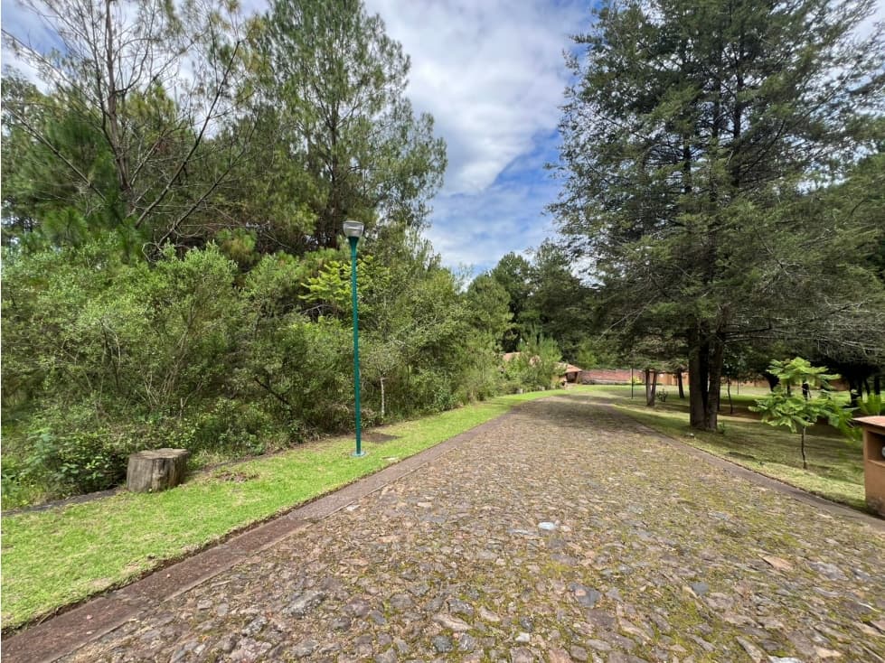 Terreno en Venta Corazon de Durazno Pátzcuaro - 1