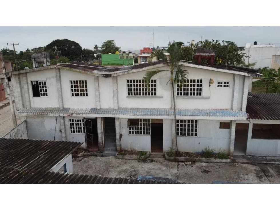 Cas en Venta Ideal para escuela y oficinas - 1