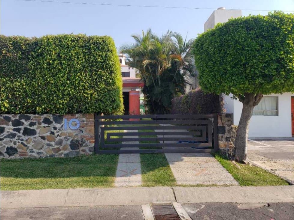 CASA EN RENTA POR AÑO A UNOS MINUTOS DEL CC - 1