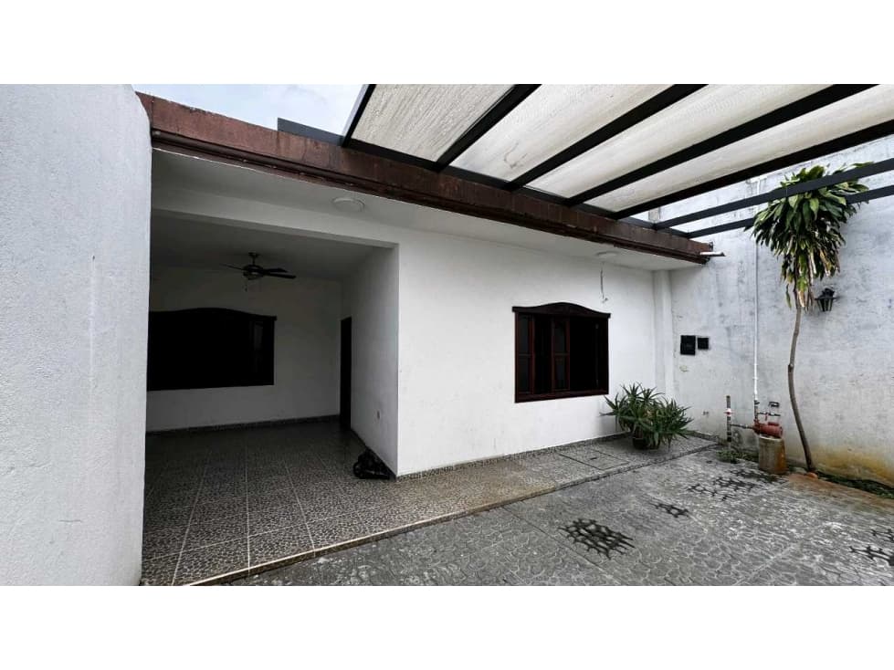 Casa en Venta, Cerca del centro de Cárdenas - 1