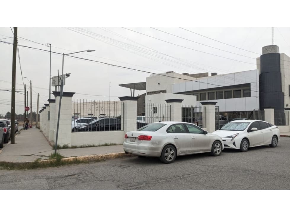 Oficina ejecutiva en renta - 1