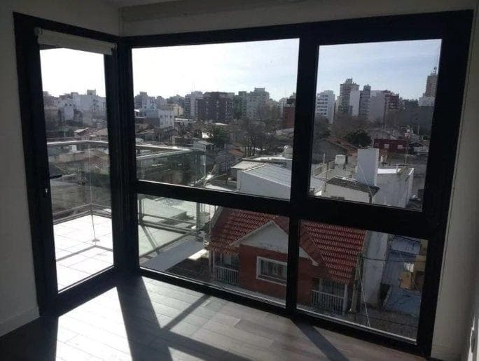 Venta departamento de dos ambientes con cochera, Mar del Plata - 1
