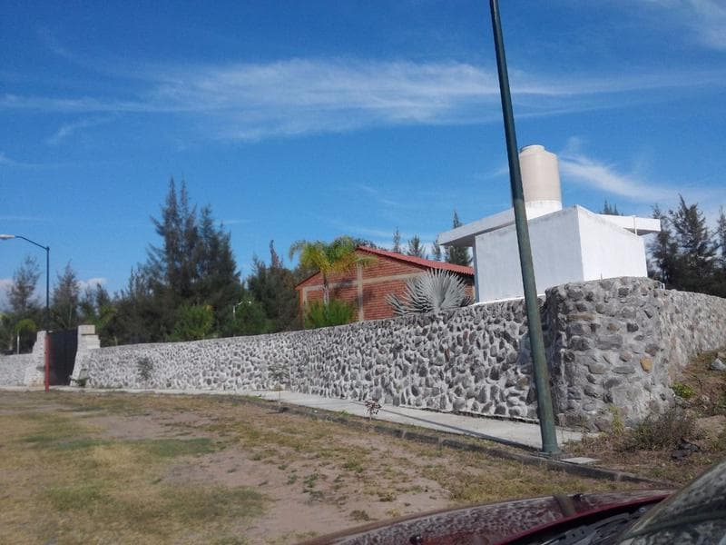TERRENO DENTRO DE UN FRACCIONAMIENTO CAMPESTRE EN RESIDENCIAL NOGUERA - 1