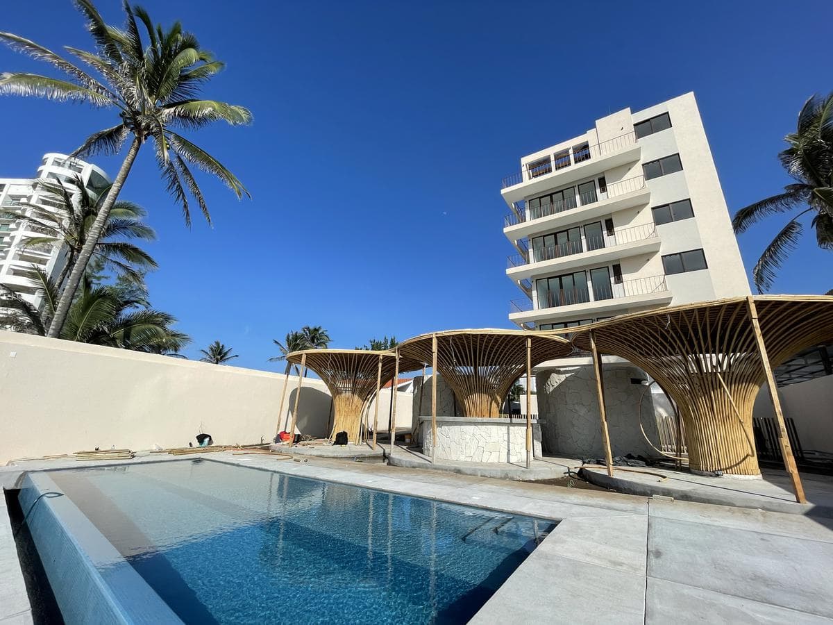 Penthouse en RENTA AMUEBLADO, roof garden privado espectacular vista al rio del Estero, 3 recamaras - 1