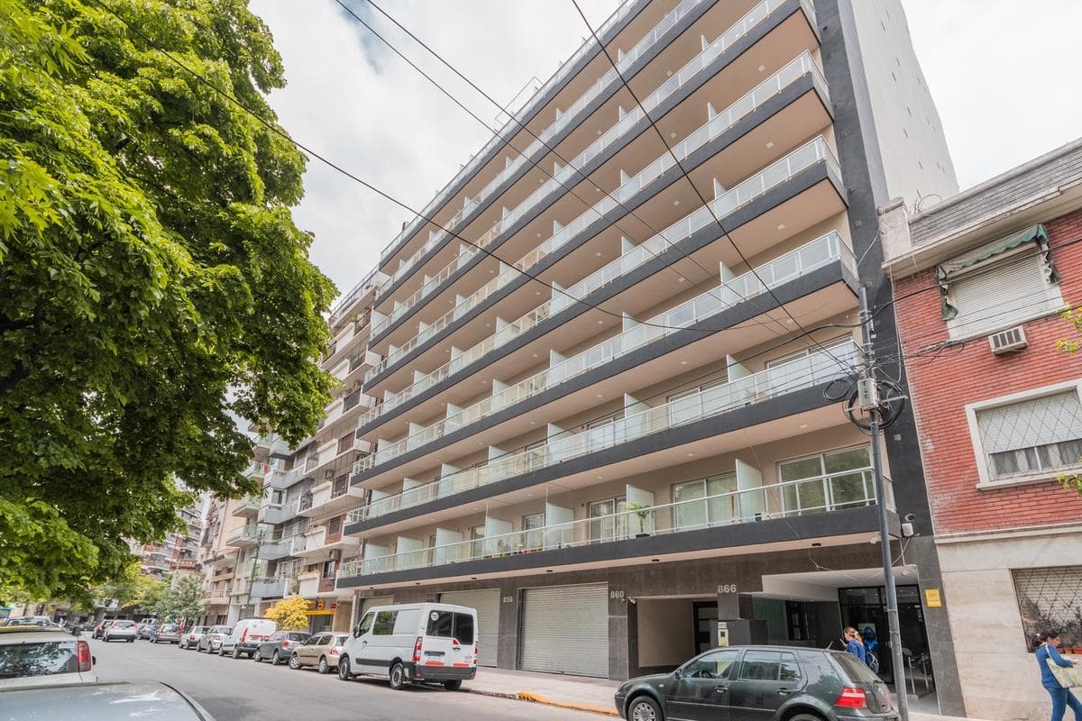 Edificio de primera categoría y en una excelente ubicación en venta! - 1