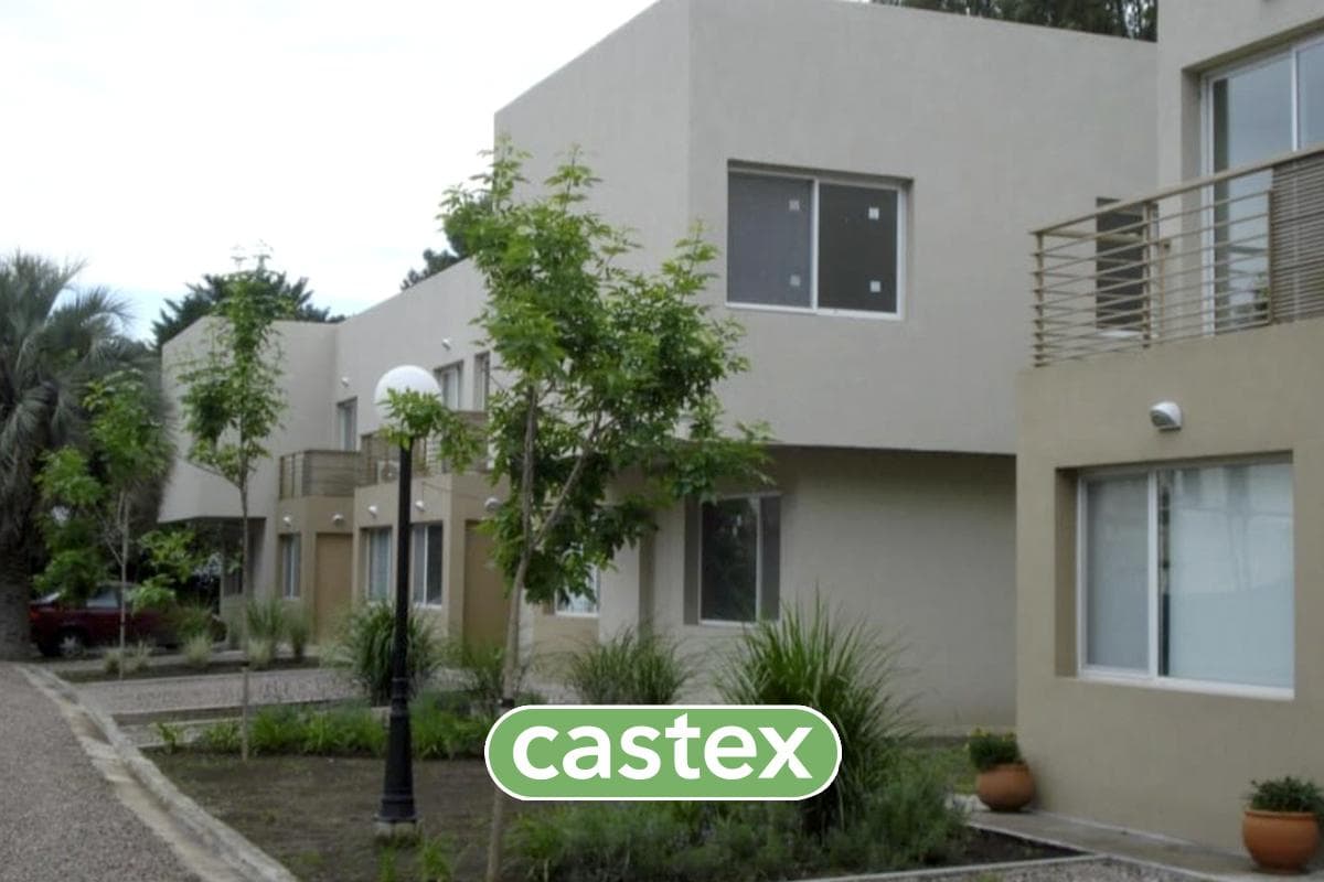 Departamento dos ambientes en venta en Condominio Hi 42.5, Pilar - 1