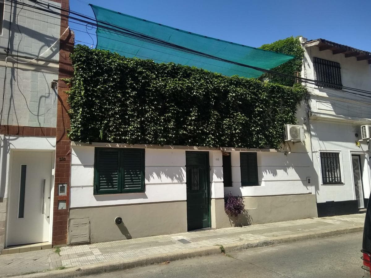 Casa 2 dorm. comodin - España y Hospitales - 1