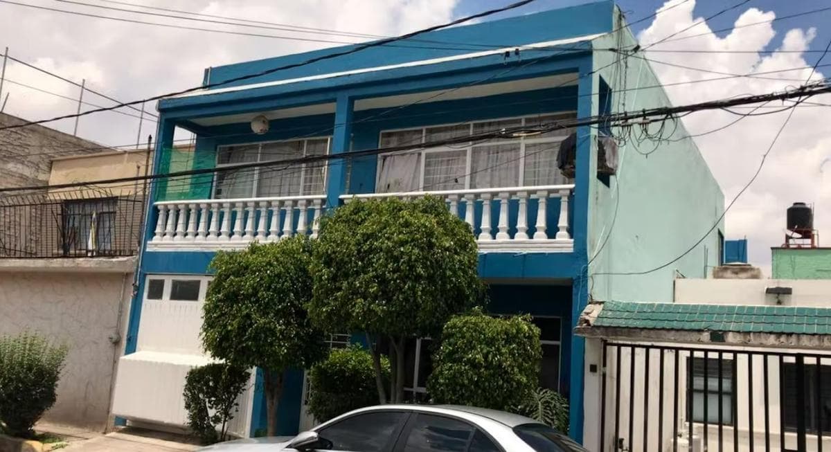 Renta y venta de casa en el vergel Iztapalapa - 1