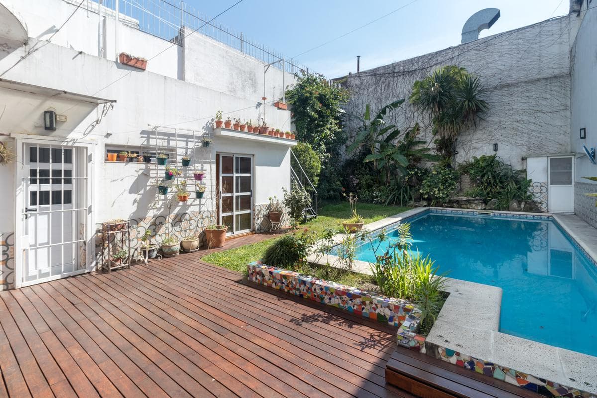 Casa - Venta - Barracas - 6 ambientes - 1