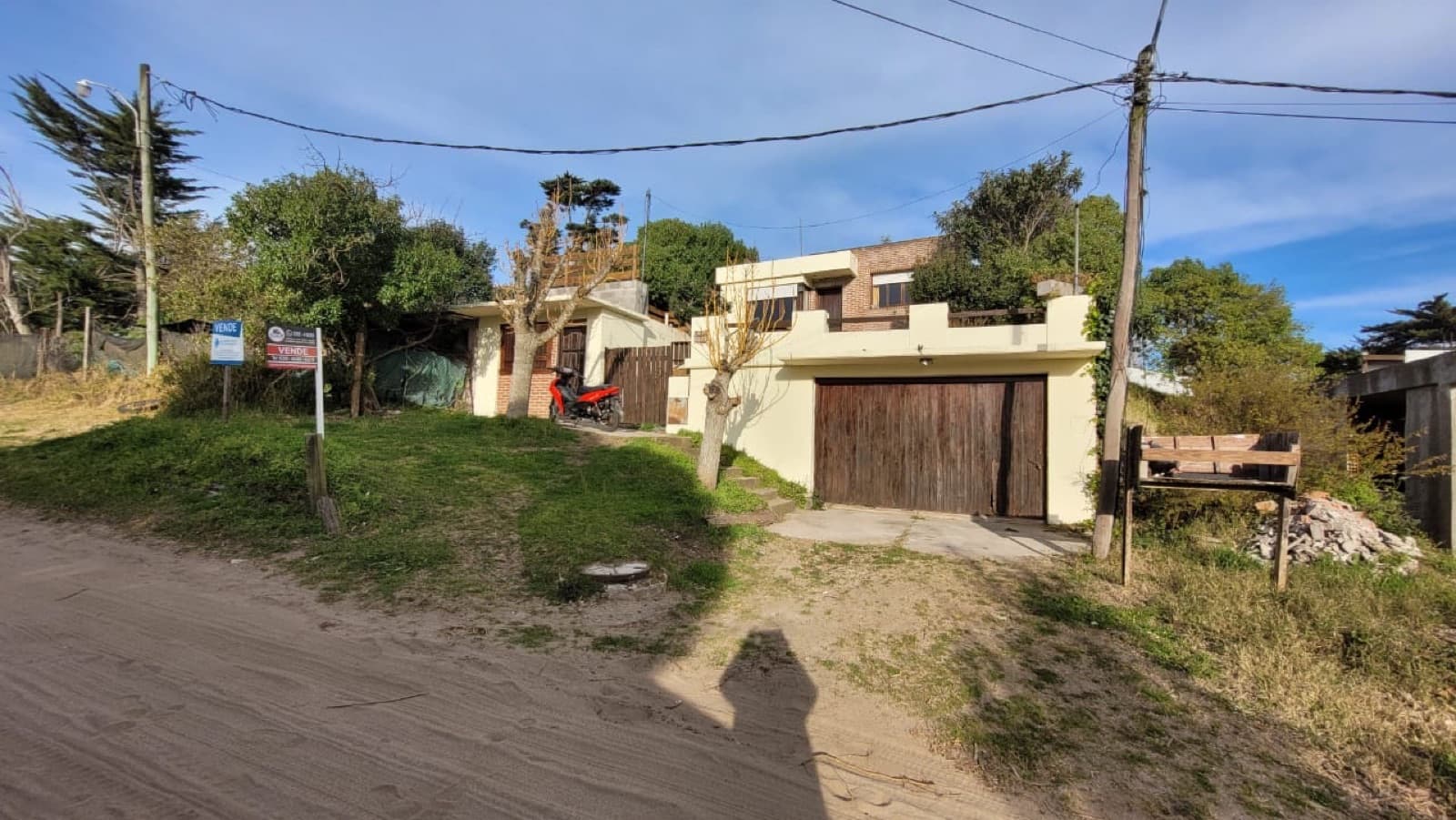 Casa en venta en Villa Gesell - 1