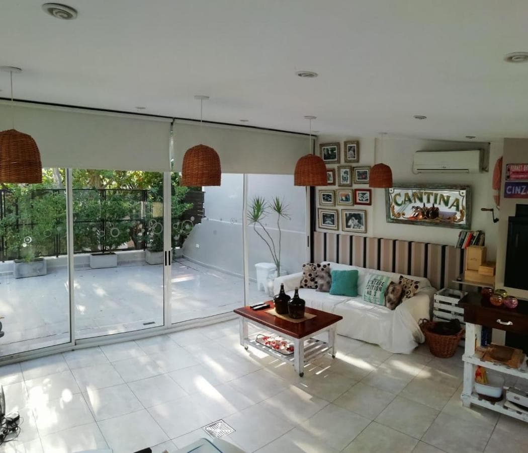 Imponente Casa en Lomas de Nuñez - Quincho - Patio - Cochera Cubierta - 1