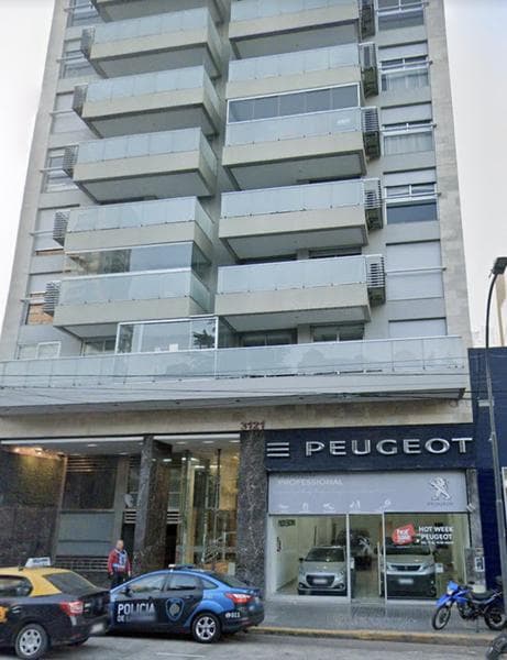 Con Renta $300.000 Av. Cordoba al 3100 y Aguero 6 x 20 - 1