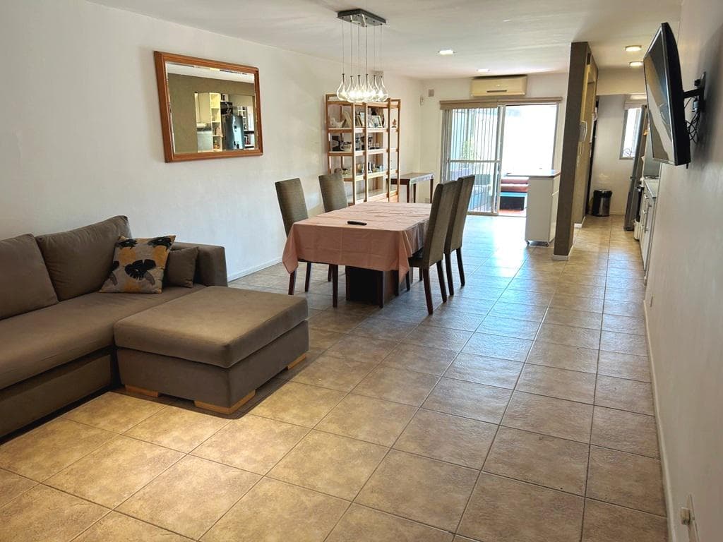 VENTA DÚPLEX 4 AMBIENTES EN VILLA ADELINA - 1