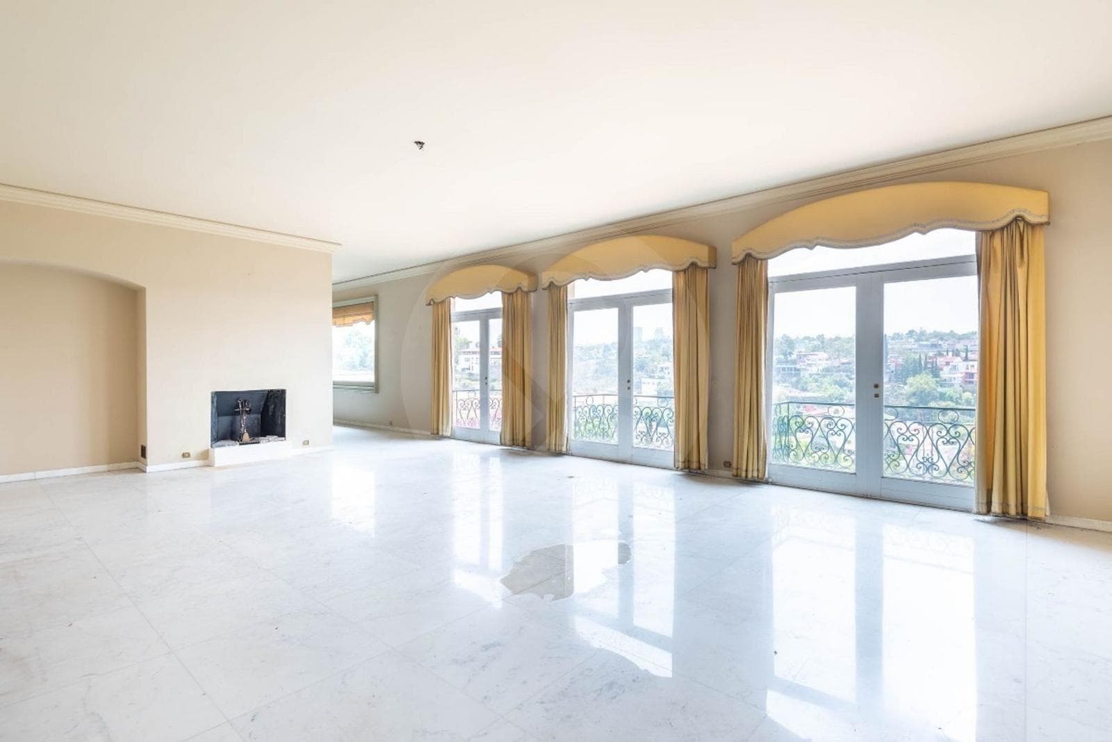 CASA EN VENTA EN LOMAS DE CHAPULTEPEC 3 - 1