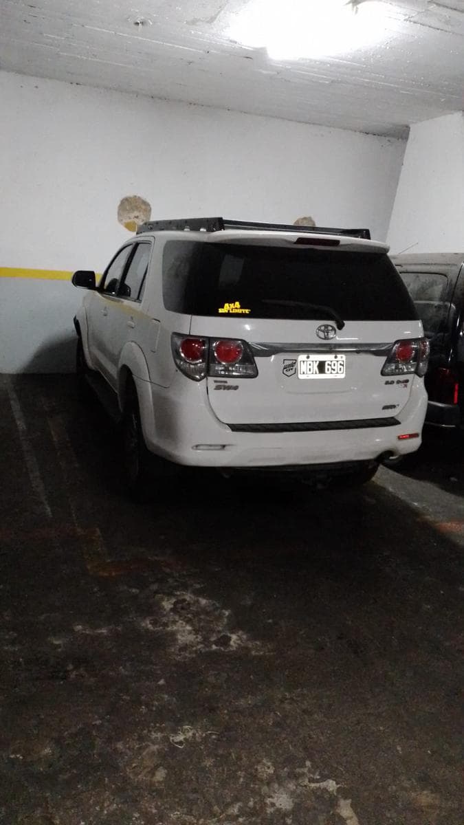 Excelente cochera a metros de Av. Pueyrredon - 1