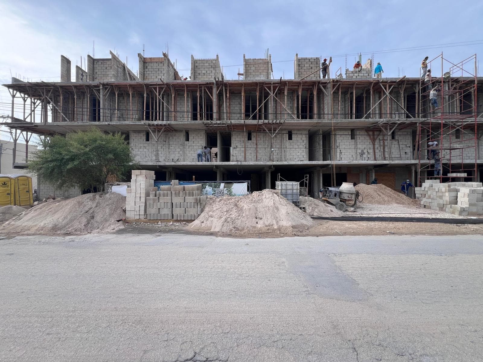LOCAL EN VENTA MERIDA, PLAYA TELCHAC, JULIO 2025. - 1