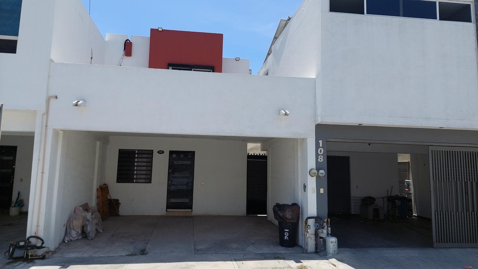 Casa en Renta Amueblada en Las Hadas, Escobedo N.L. - 1