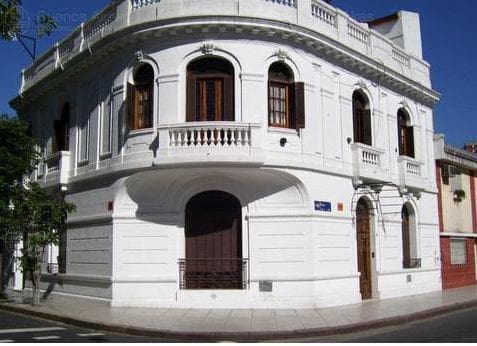 Terreno / casa con galpón a pasos de centro comercial Avellaneda, VENDE YA! - 1