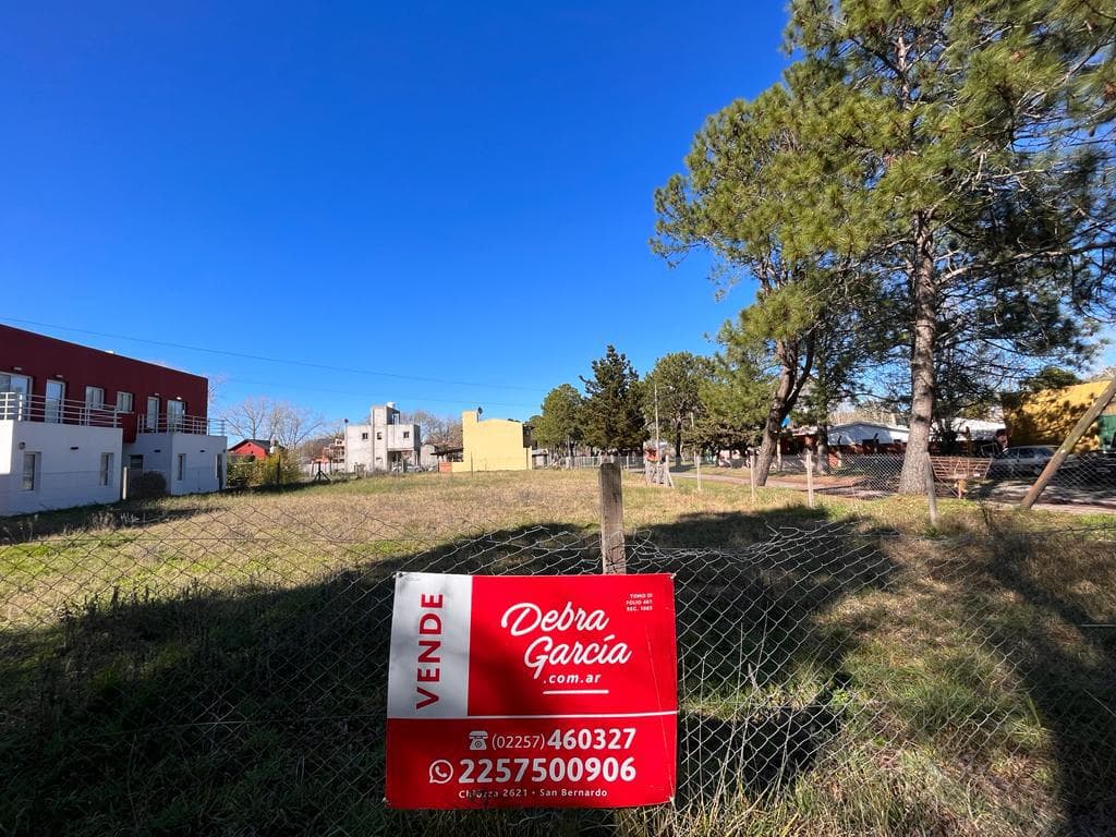 EXCELENTE VENTA LOTE DE 445,5 M2 - 1
