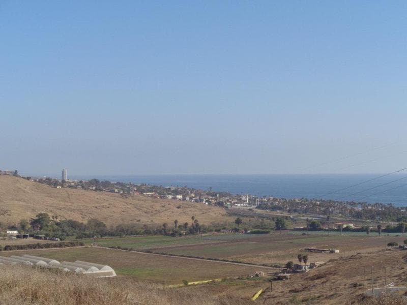 Adquiere terreno de 4100 metros a 3 minutos de Puerto Nuevo. - 1