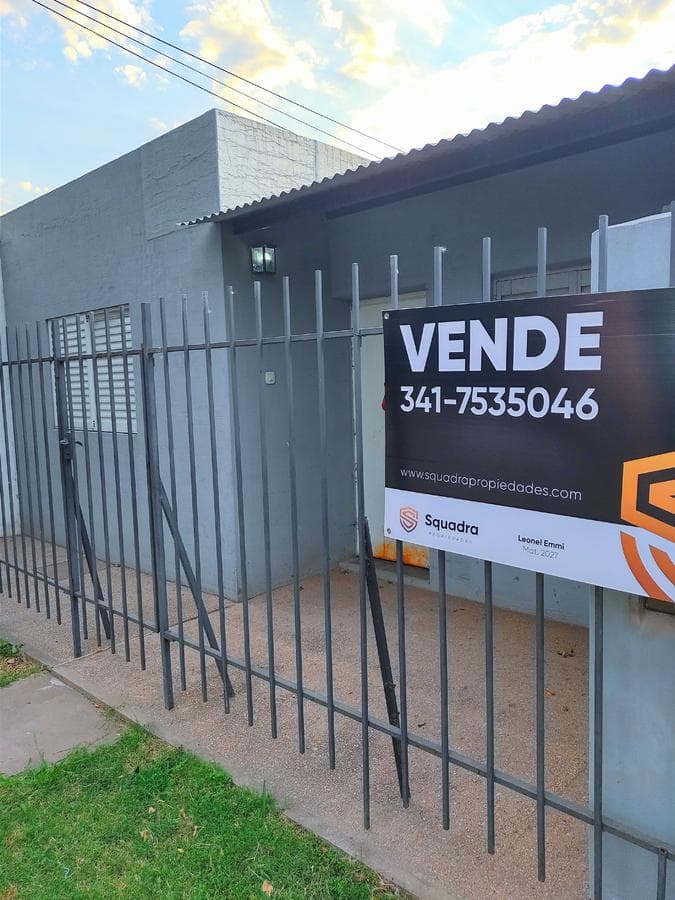VENTA/PERMUTA - Complejo viviendas - Acepta auto - Casas para alquilar - Máximo Paz, Santa Fe. - 1