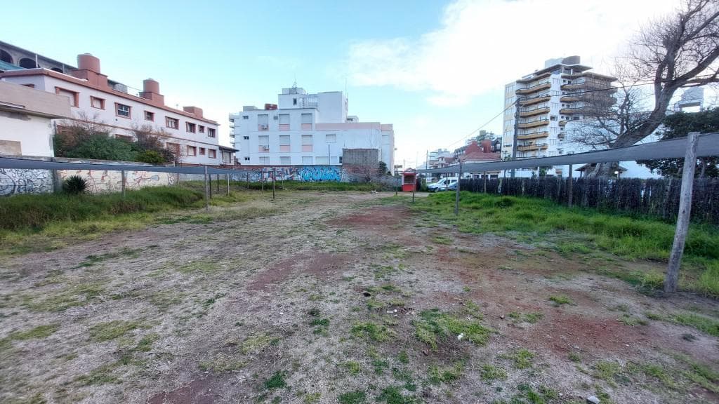 Terreno - Venta- Villa Gesell - Céntrico - 1
