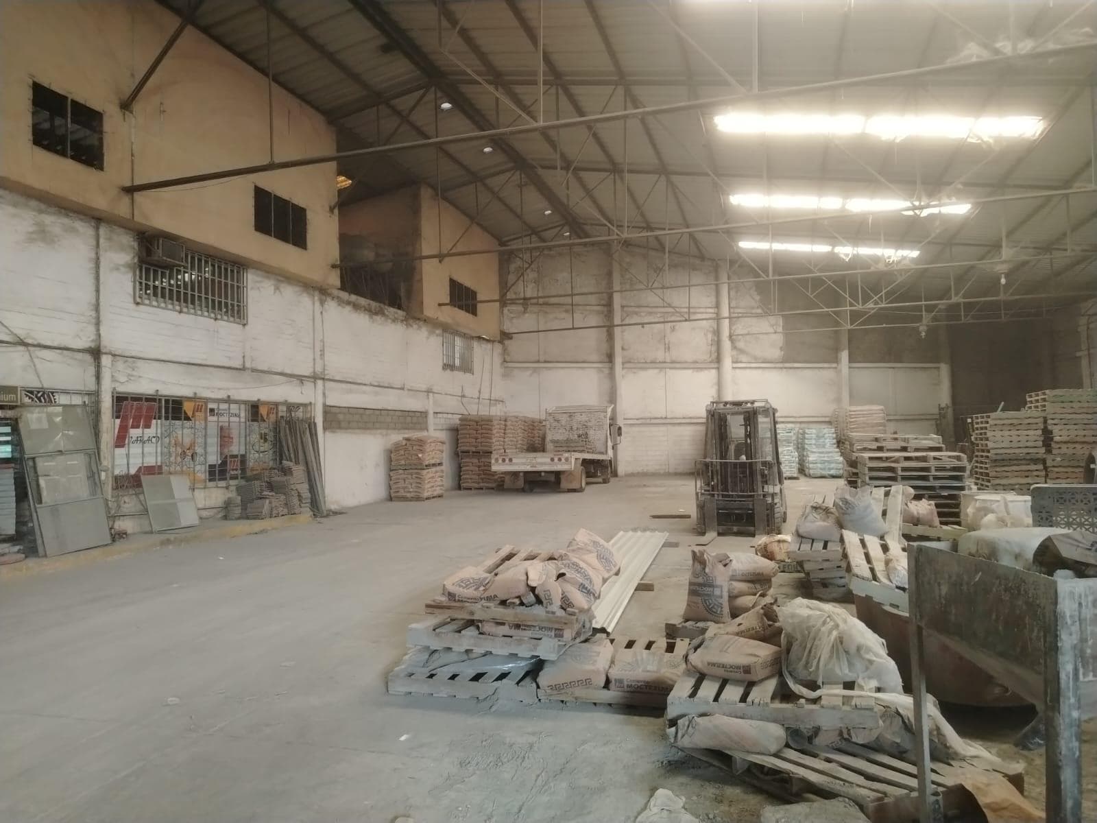 RENTA DE BODEGA EN TUXTEPEC OAXACA - 1