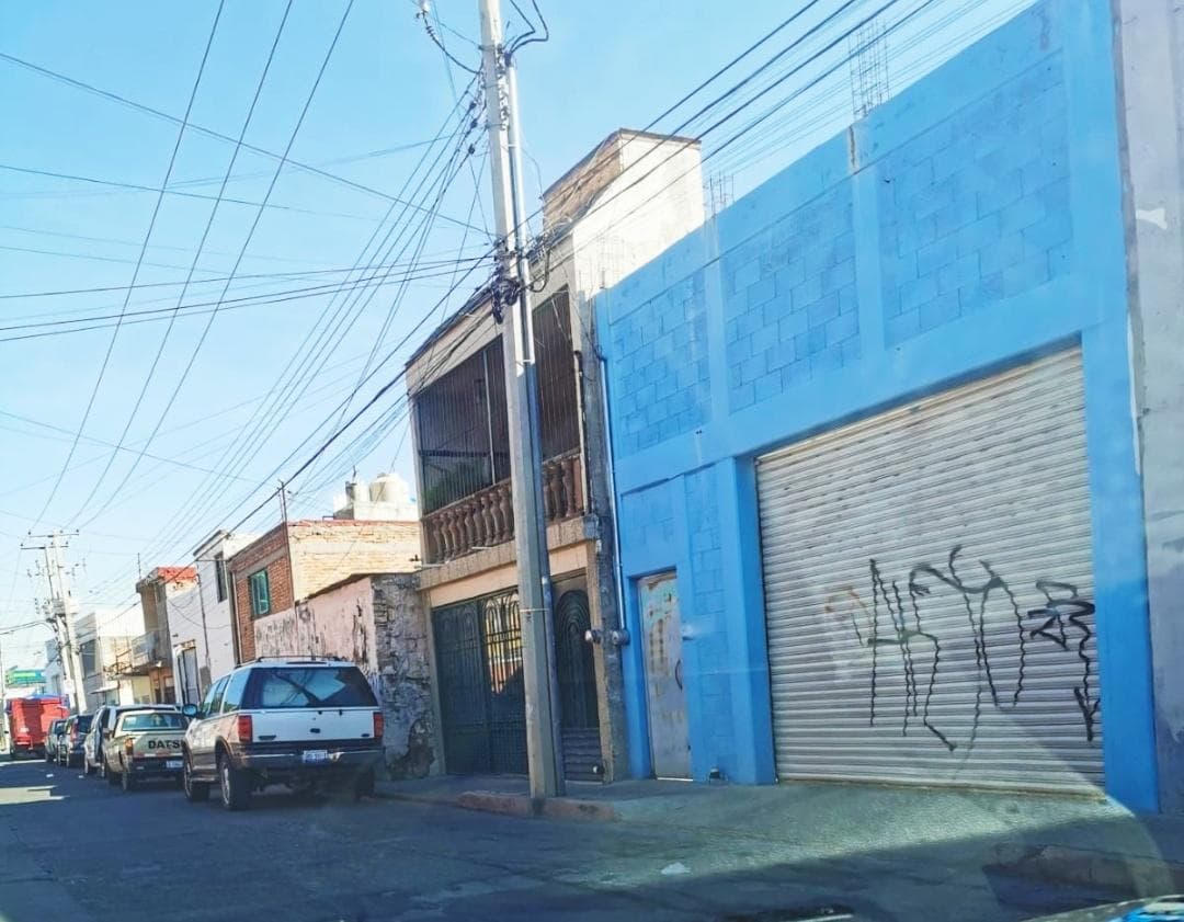 TERRENO COMERCIAL EN VENTA CALLE MORELOS CELAYA - 1