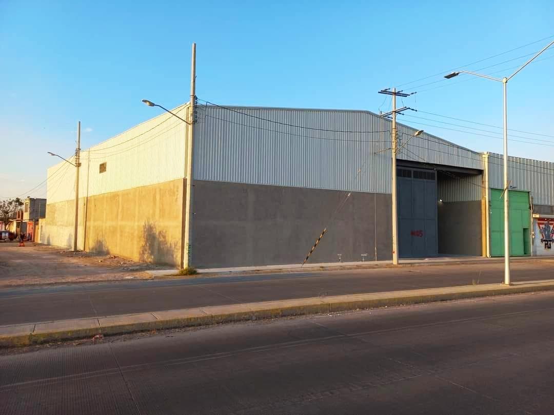 BODEGA EN RENTA AVENIDA LAS TORRES CELAYA - 1