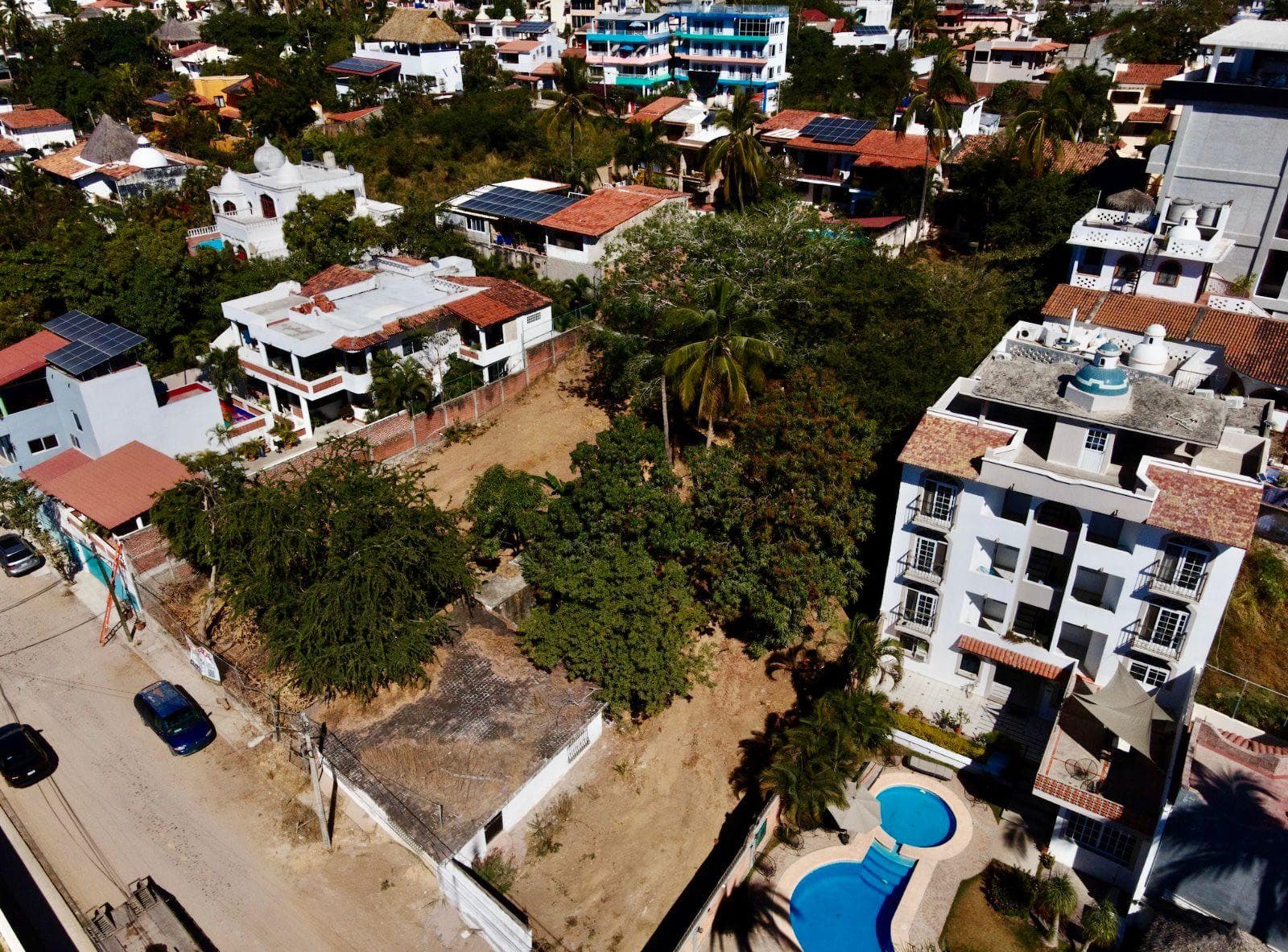 Terreno en Venta en la Zona Dorada de Bucerías – Ideal para Desarrolladores - 1
