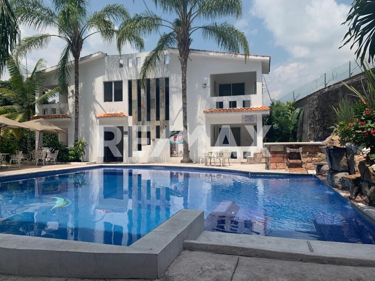 Venta de Hotel en funcionamiento en Cocoyoc-Oaxtepec, Morelos - 1