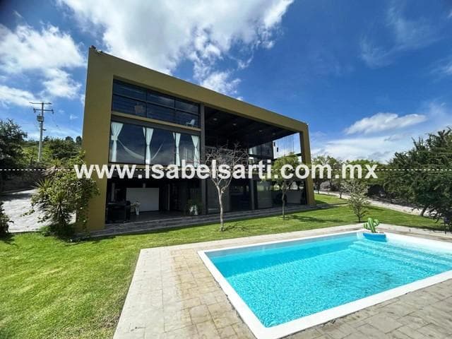 CASA AMUEBLADA EN VENTA EN HUIMILPAN - 1