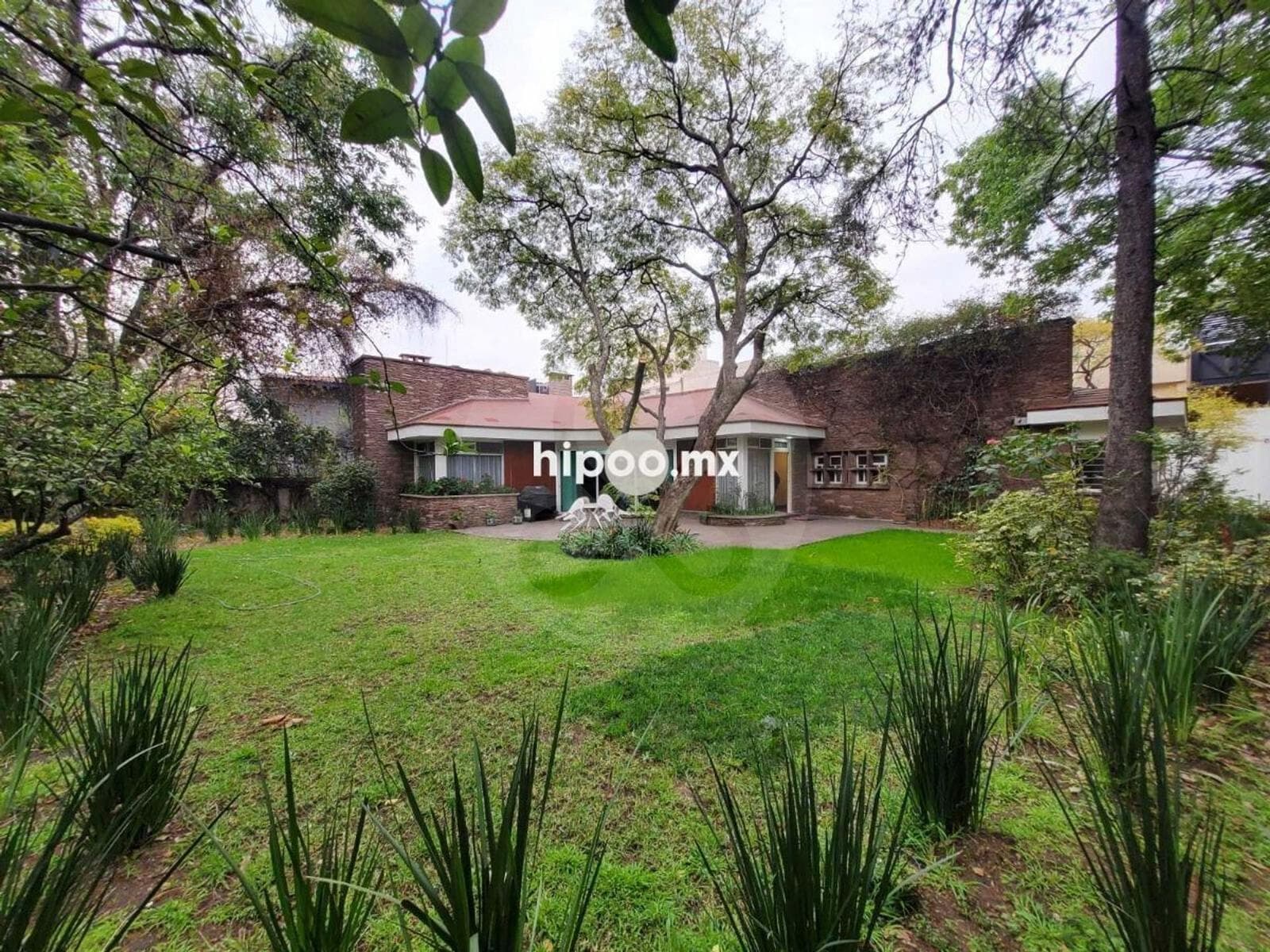 VENTA CASA ESQUINA Av. PALMAS - 1