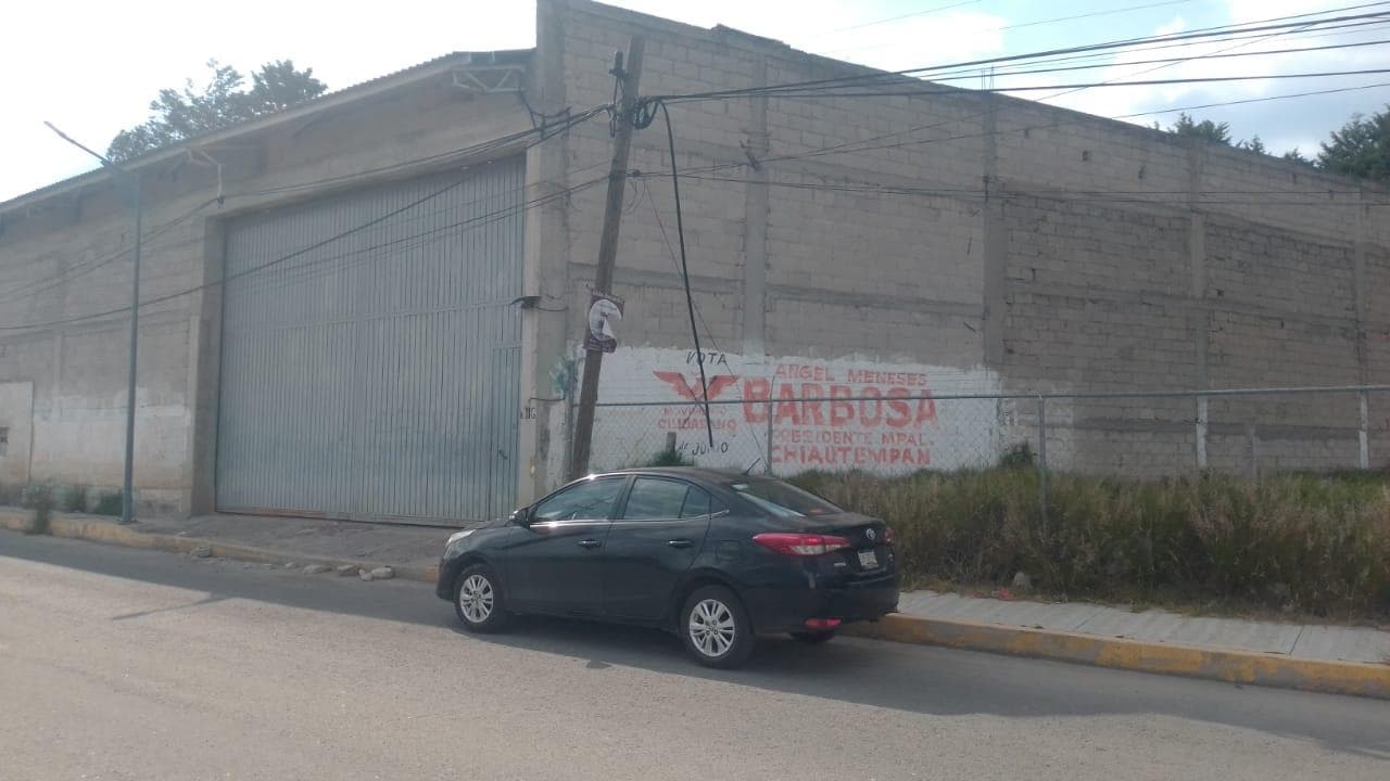 Nave Industrial en Barrio El Alto - 1