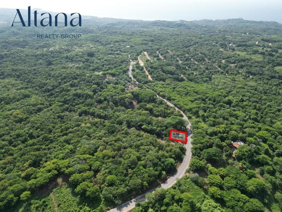 Terreno comunal sobre carretera rumbo a Cuatunalco - 1