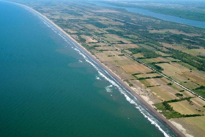 Terreno en Venta en Playa Novillero Nayarit KC0200 - 1