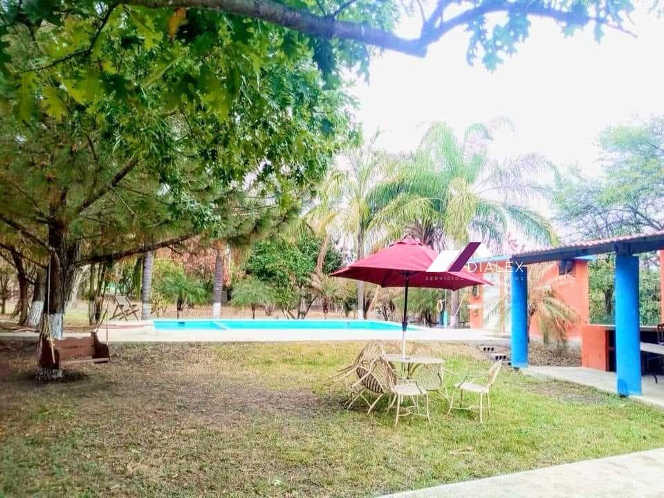 VENTA Quinta de 3,250 m2 -SAN JOSÉ CADEREYTA- 4 Recámaras con ALBERCA y PALAPA - 1