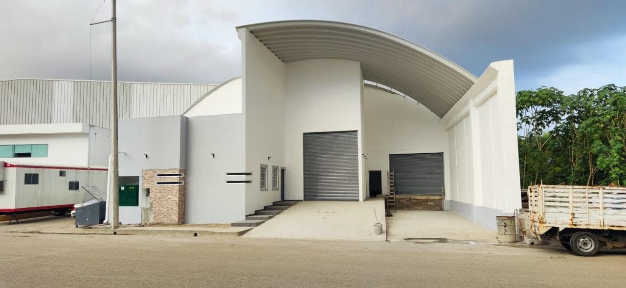 BODEGA INDUSTRIA EN RENTA PARQUE DEIT SUP. CONSTRUCCIÓN: 1,125 m2 - 1