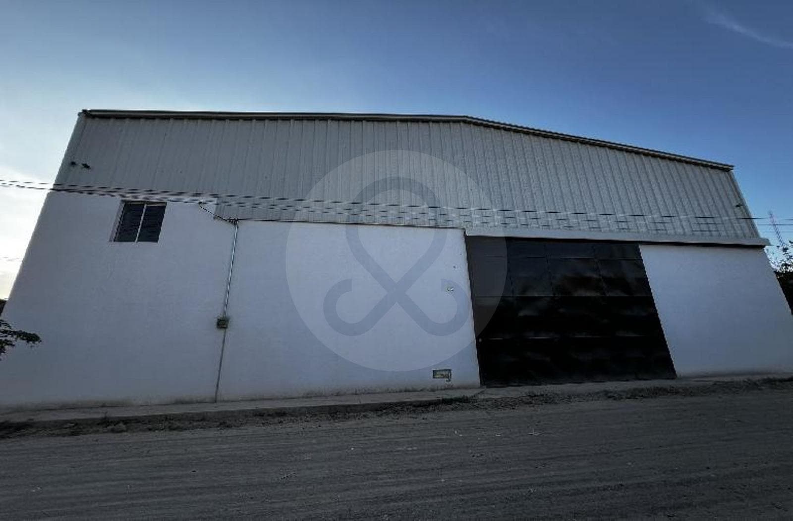 BODEGA EN RENTA 32 COL LOS SAUCES SANTA CRUZ DEL VALLE - 1