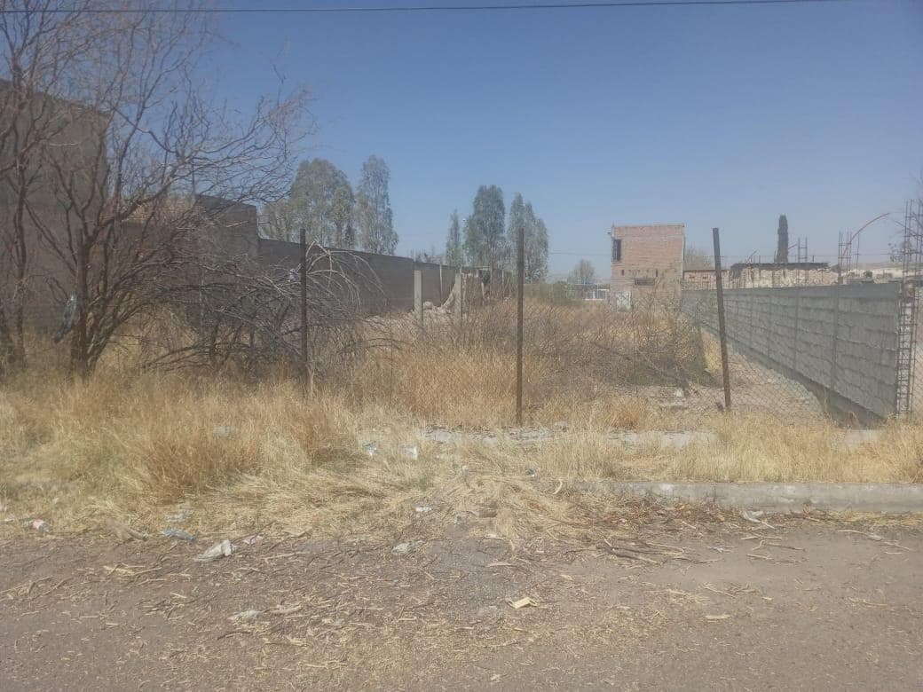 VENTA DE TERRENO EN EL CENTRO DE LA CD ENTRADA POR 2 CALLES QUE SON LA HIDALGO Y LA OTRA IGNACIO RAMIREZ - 1