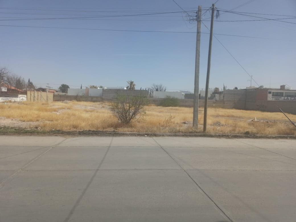 VENTA DE TERRENO EN EL CENTRO DE LA CD ENTRADA POR 2 CALLES QUE SON LA HIDALGO Y LA OTRA IGNACIO RAMIREZ - 1