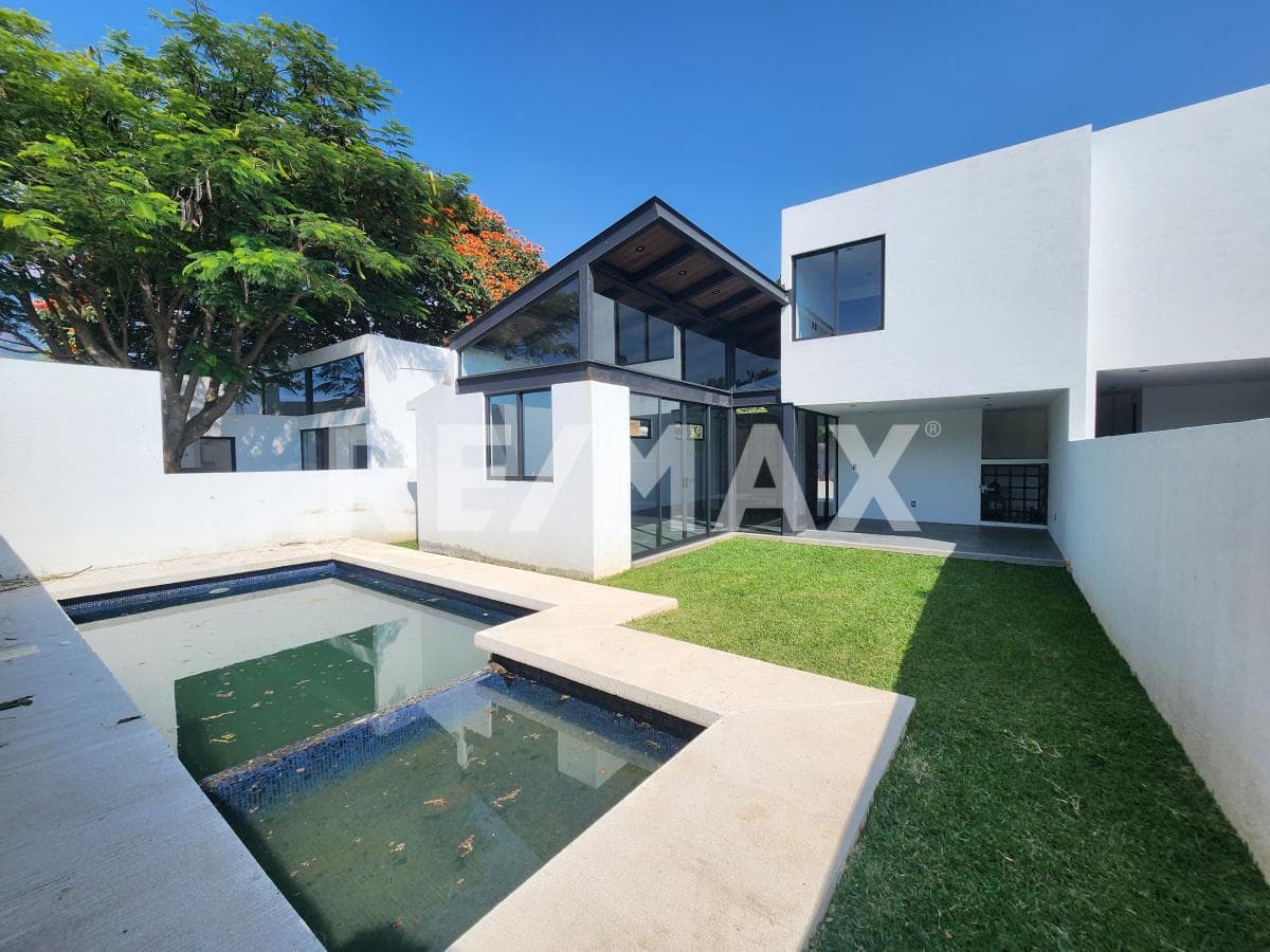 Casa en Venta en Morelos, Tlayacapan - 1