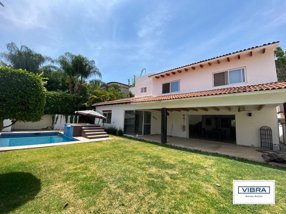 Preciosa casa a la venta en Kloster Sumiya - 1