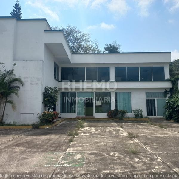 Edificio Comercial en Renta Col. Reforma, Poza Rica, Ver. - 1