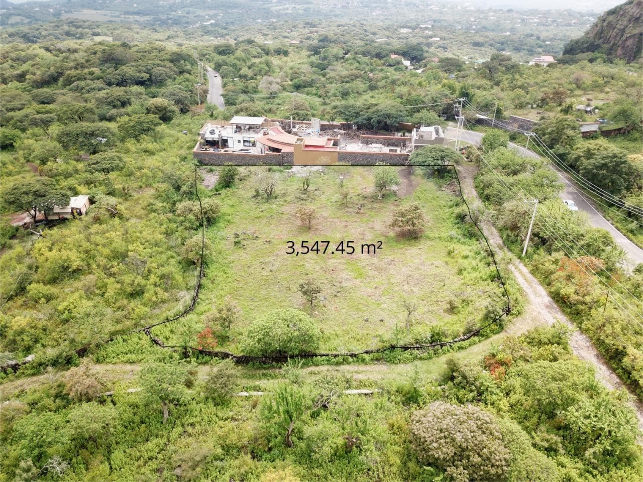 Terreno en venta en Tepoztlan , Camino a Ocotitla , Morelos $6,385,10.00 - 1