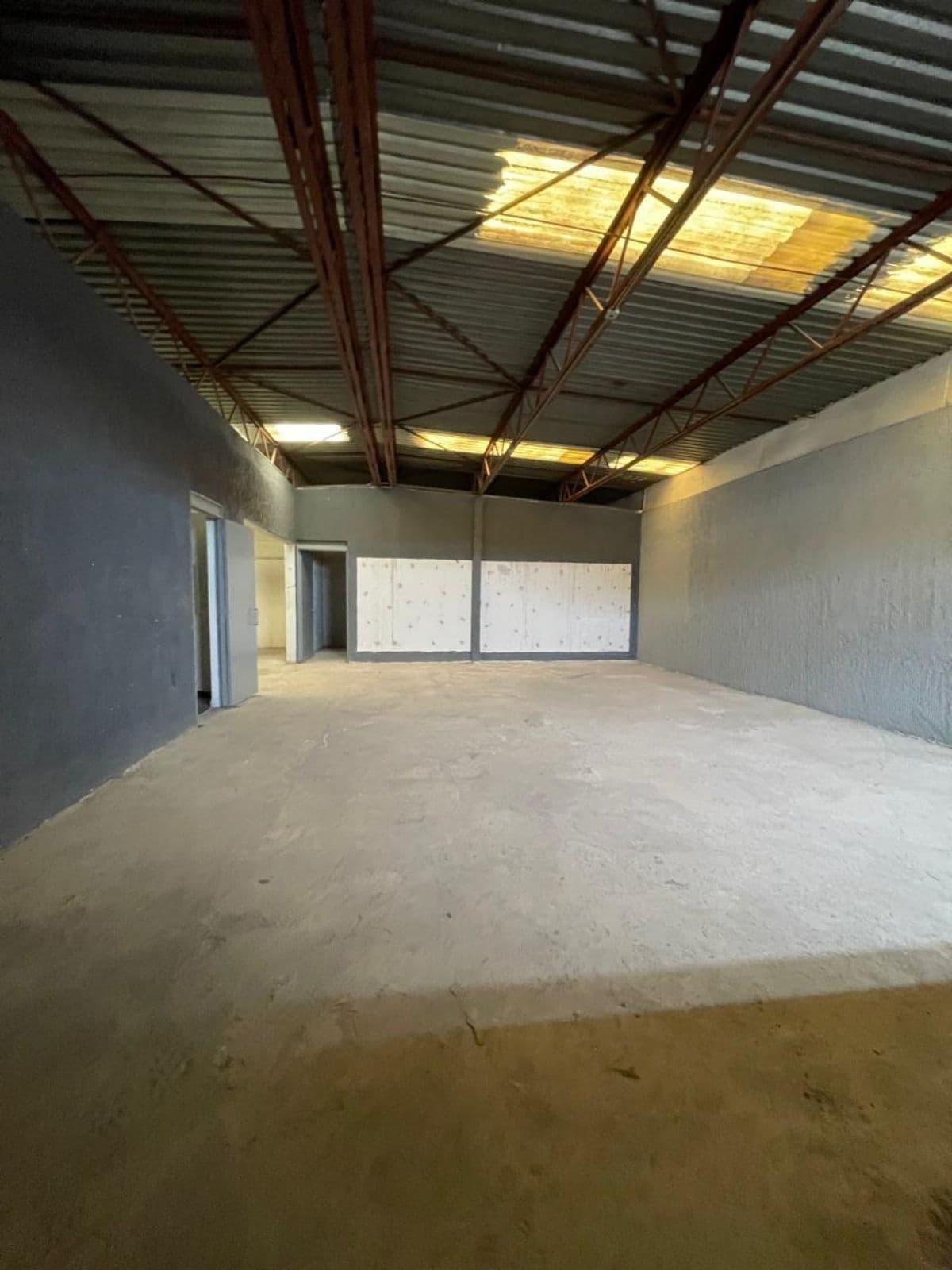 Local - Zona industrial Civac - 1