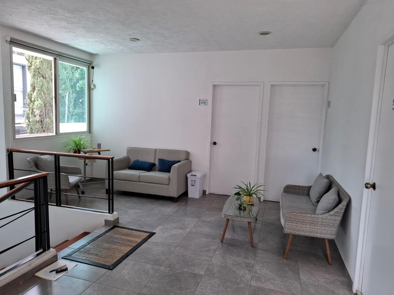 CONSULTORIO EN RENTA EN JARDINES DEL MORAL LEON GTO CENTRO HOLISTICO ELIXIR. - 1