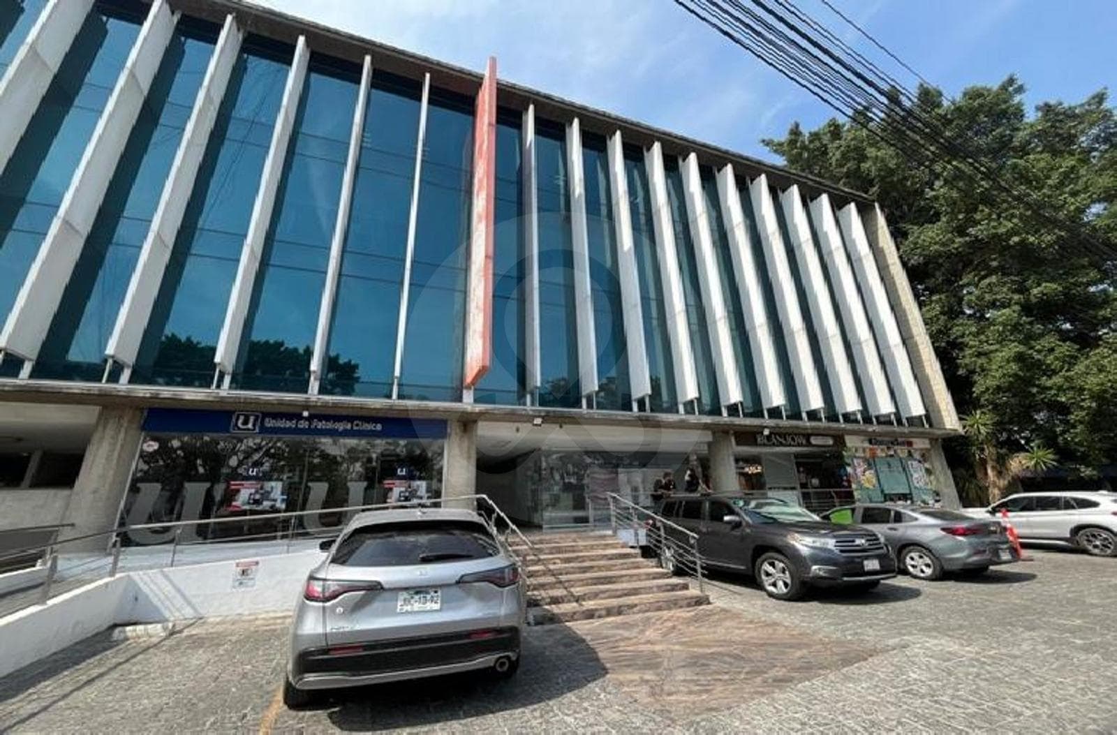 OFICINA EN VENTA EN NICOLAS COPERNICO MEDICENTER - 1