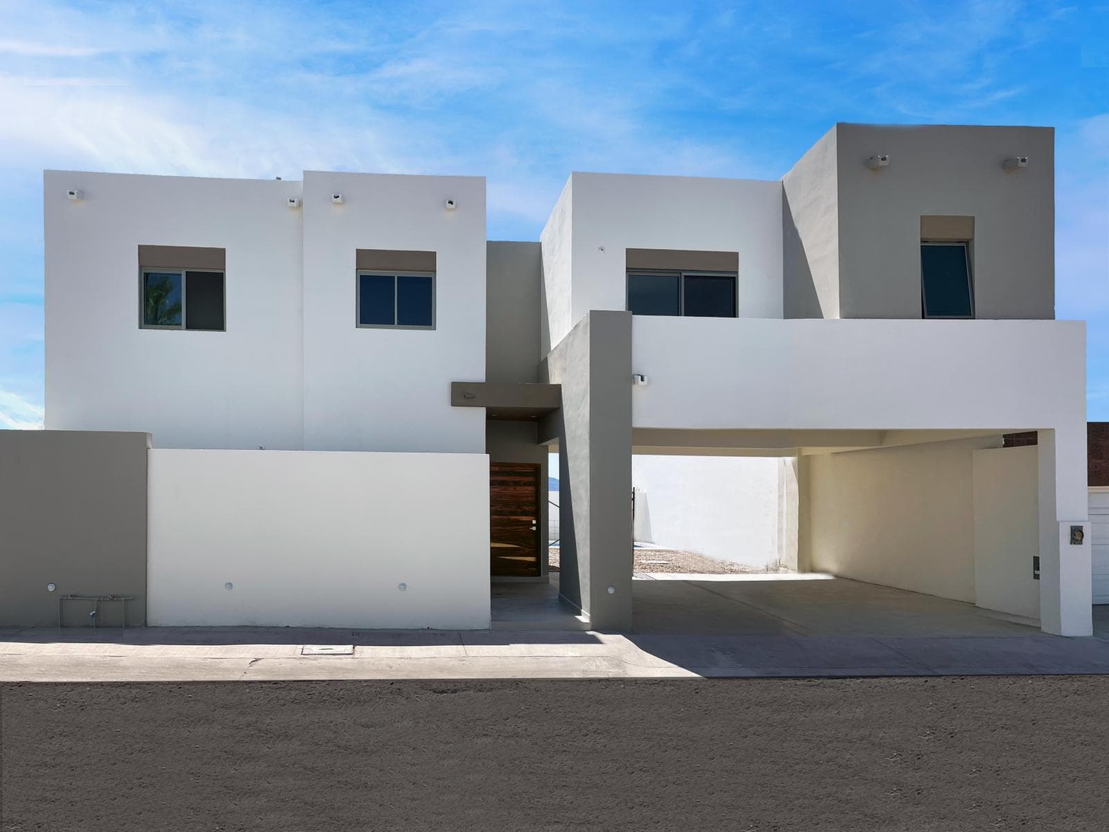 Casa en San Carlos, Col. loma bella, 2 pisos, cochera techada, 3 recamaras - 1