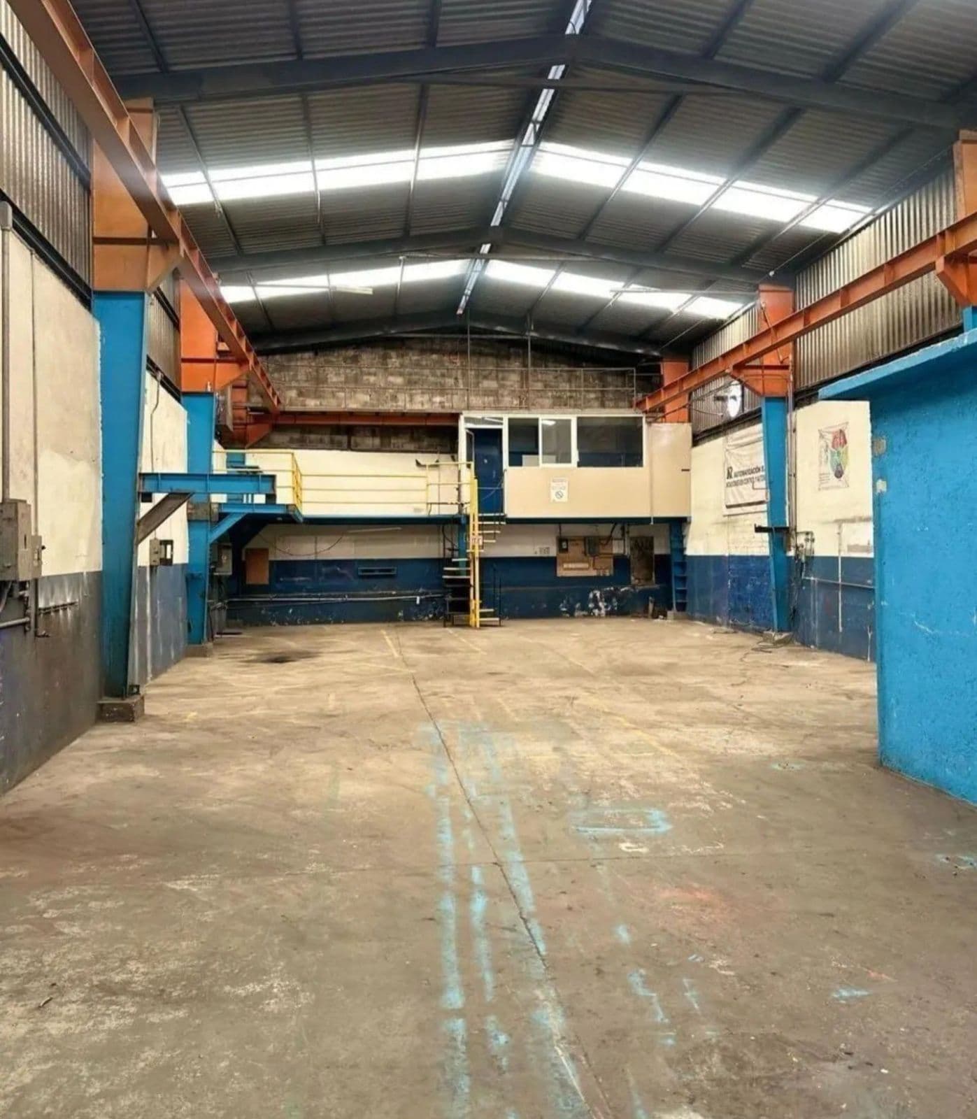 Depósito - Zona industrial Civac - 1